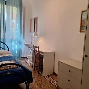 Sleep Easy , Florenz Italien